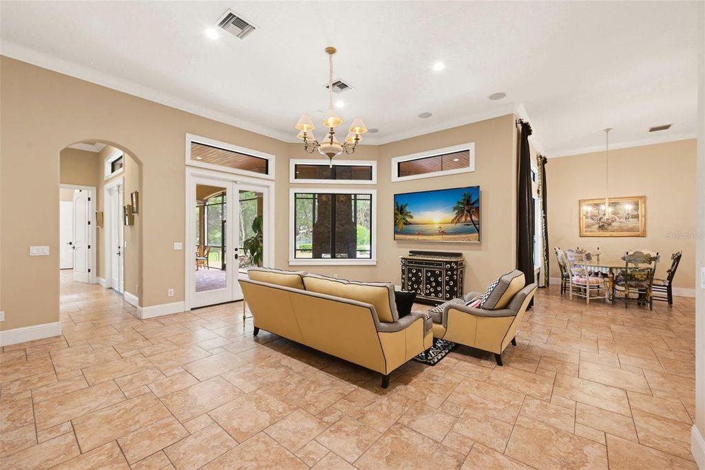 Image 29 of property listing at 9679 WESTOVER ROBERTS RD, Windermere, FL 34786