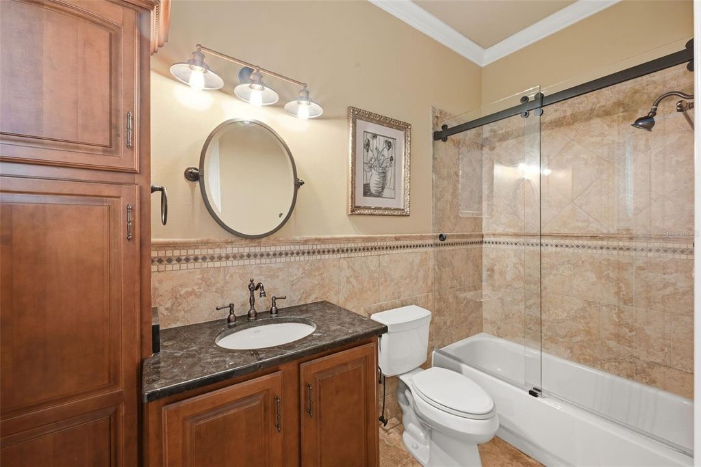 Image 44 of property listing at 9679 WESTOVER ROBERTS RD, Windermere, FL 34786