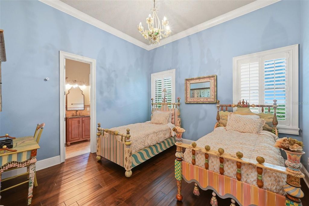 Image 45 of property listing at 9679 WESTOVER ROBERTS RD, Windermere, FL 34786