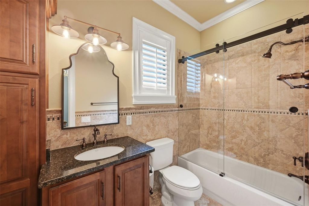 Image 46 of property listing at 9679 WESTOVER ROBERTS RD, Windermere, FL 34786