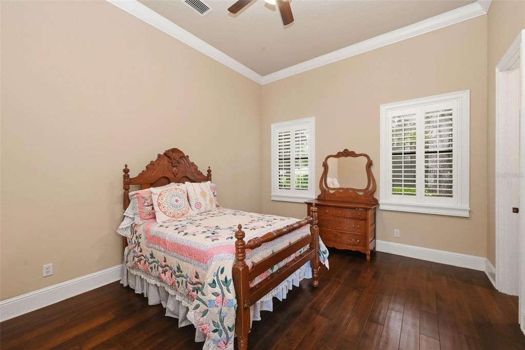 Image 49 of property listing at 9679 WESTOVER ROBERTS RD, Windermere, FL 34786
