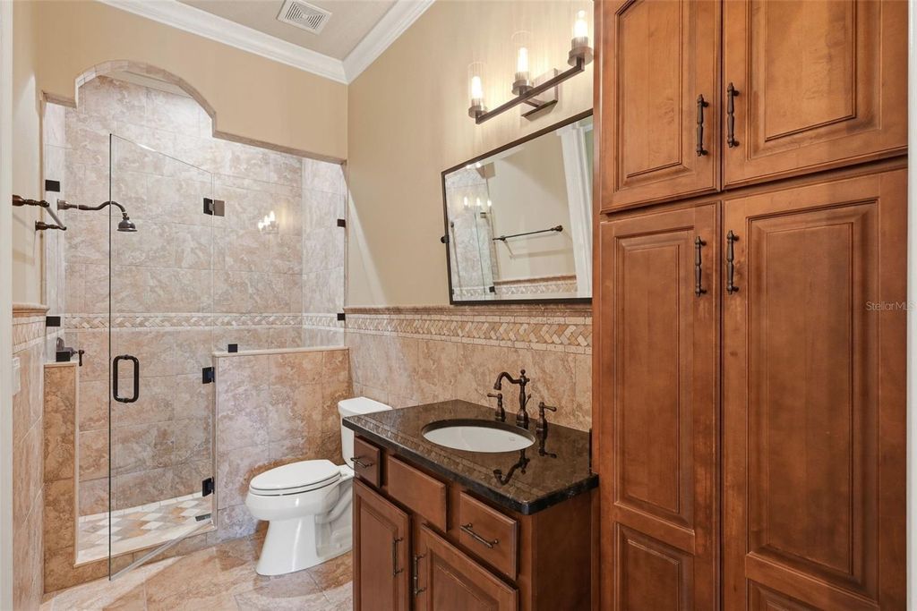 Image 50 of property listing at 9679 WESTOVER ROBERTS RD, Windermere, FL 34786