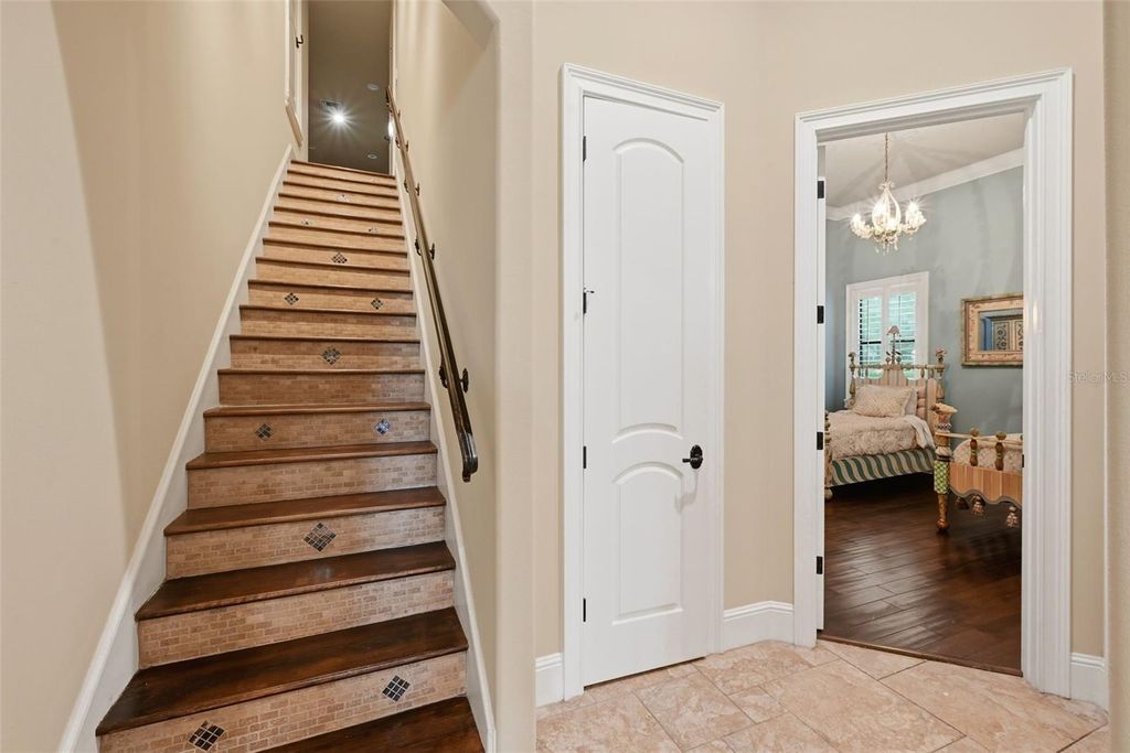 Image 54 of property listing at 9679 WESTOVER ROBERTS RD, Windermere, FL 34786