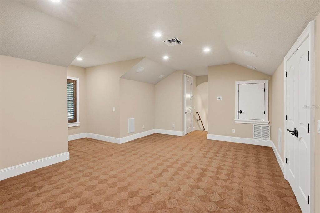 Image 56 of property listing at 9679 WESTOVER ROBERTS RD, Windermere, FL 34786