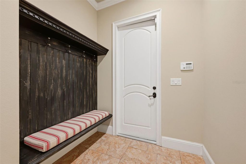Image 62 of property listing at 9679 WESTOVER ROBERTS RD, Windermere, FL 34786