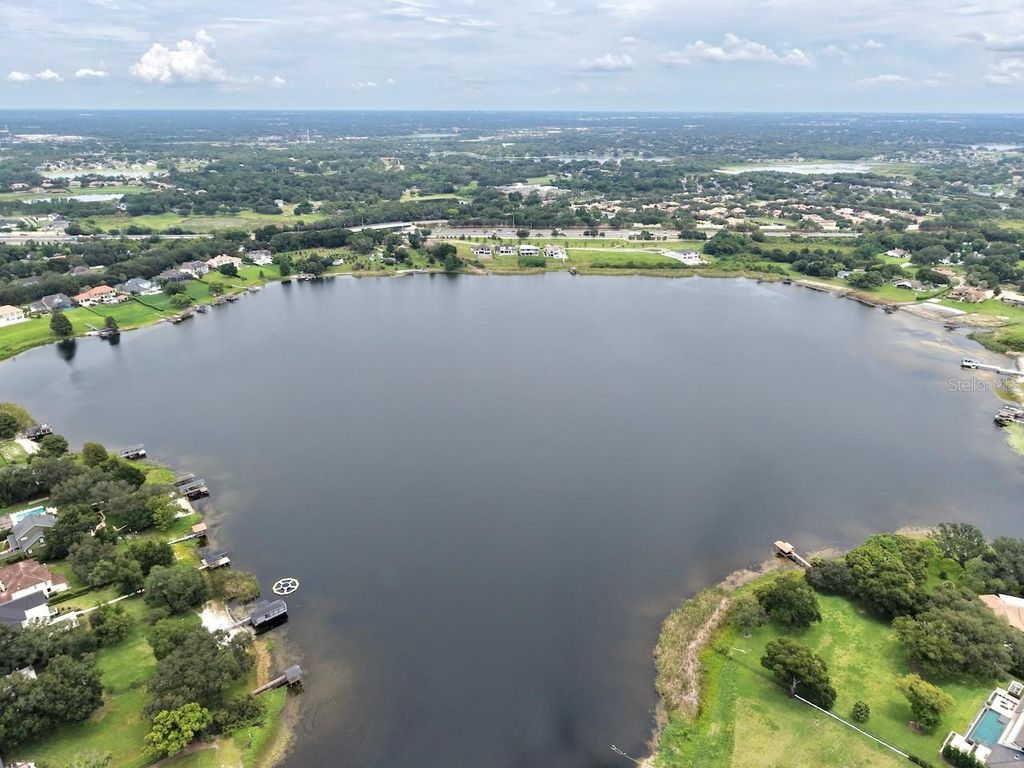 Image 86 of property listing at 9679 WESTOVER ROBERTS RD, Windermere, FL 34786