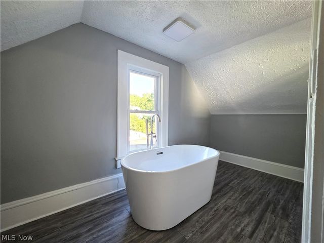 432 Fuller Street, Akron, OH 44306