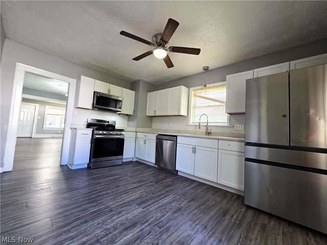 432 Fuller Street, Akron, OH 44306