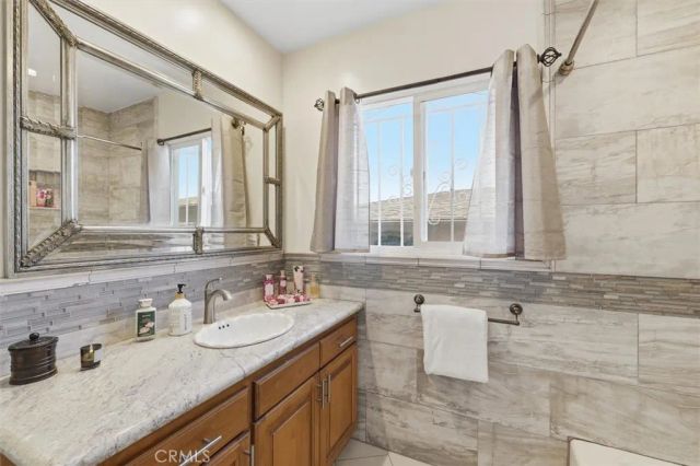 2165 W 115th, Hawthorne, CA 90250