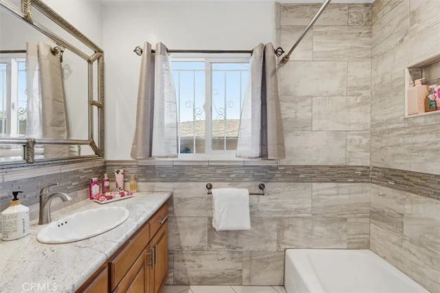 2165 W 115th, Hawthorne, CA 90250