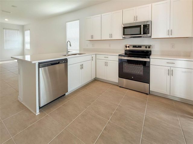 8948 DAYBREAK STREET, Sarasota, FL 34241