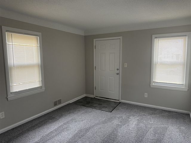 18949 Washtenaw Street, Harper Woods, MI 48225