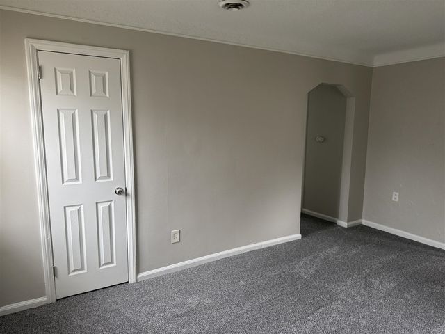 18949 Washtenaw Street, Harper Woods, MI 48225