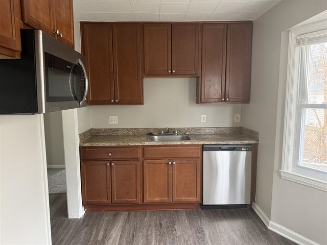 18949 Washtenaw Street, Harper Woods, MI 48225