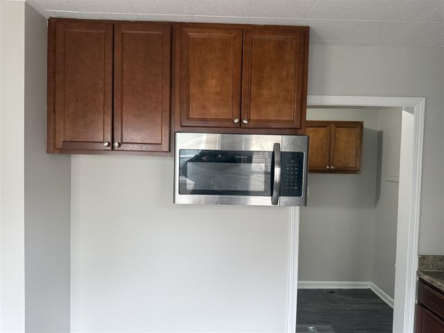 18949 Washtenaw Street, Harper Woods, MI 48225