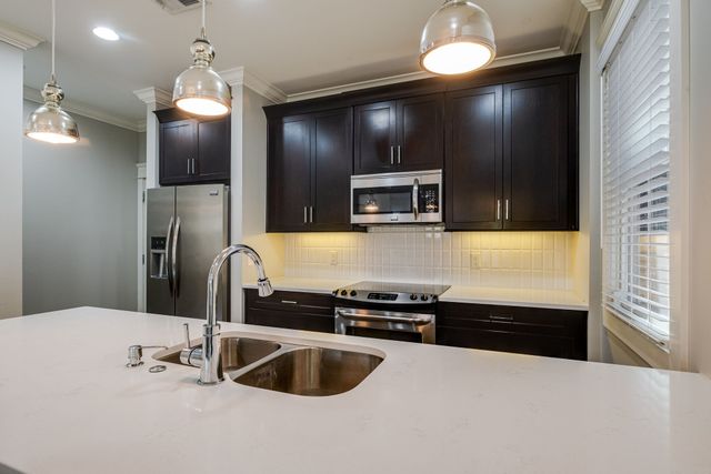 531 Garfield St, Nashville, TN 37208