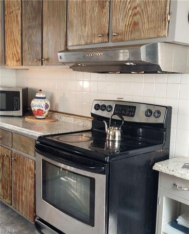 301 Washington ST, Hampton, VA 23669