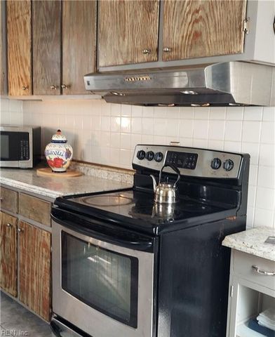 301 Washington ST, Hampton, VA 23669