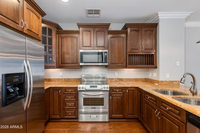 2449 E MONTECITO Avenue, Phoenix, AZ 85016