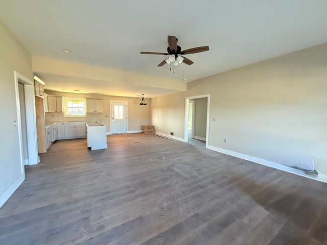 235 Brook Cove, Berea, KY 40403