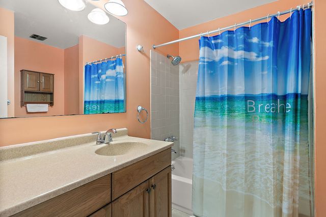 251 Clearmont Drive, Elk Grove Village, IL 60007