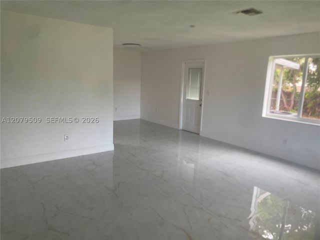 5921 Pierce St 1-8, Hollywood, FL 33021