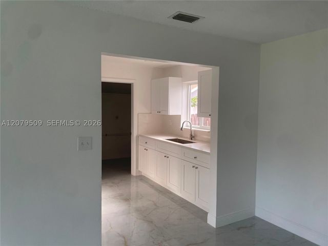 5921 Pierce St 1-8, Hollywood, FL 33021