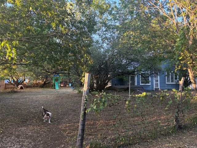 112 E Indiana Avenue, Midlothian, TX 76065