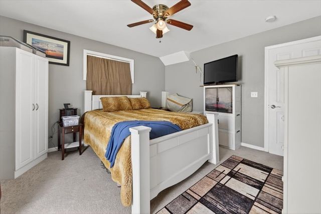 8 Alsop St, Fall River, MA 02723