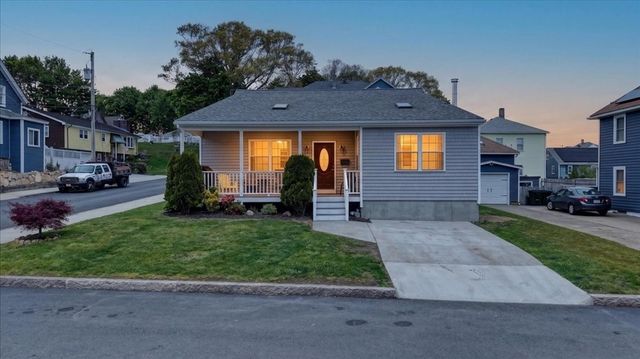 8 Alsop St, Fall River, MA 02723