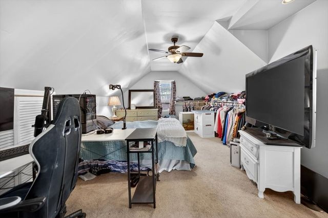 8 Alsop St, Fall River, MA 02723