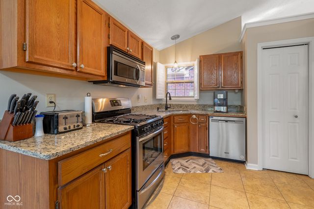 1980 Crystal Bay East Drive, Plainfield, IN 46168