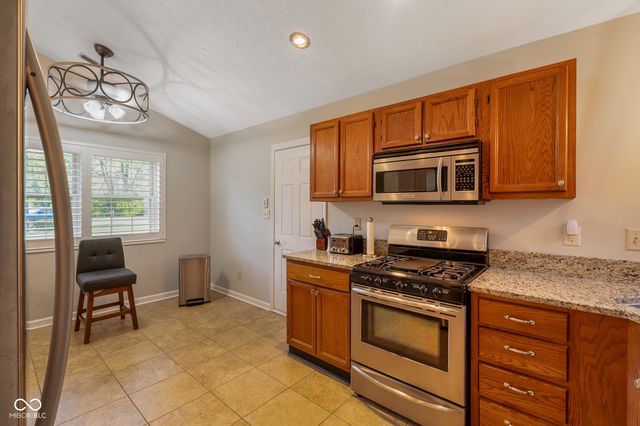 1980 Crystal Bay East Drive, Plainfield, IN 46168