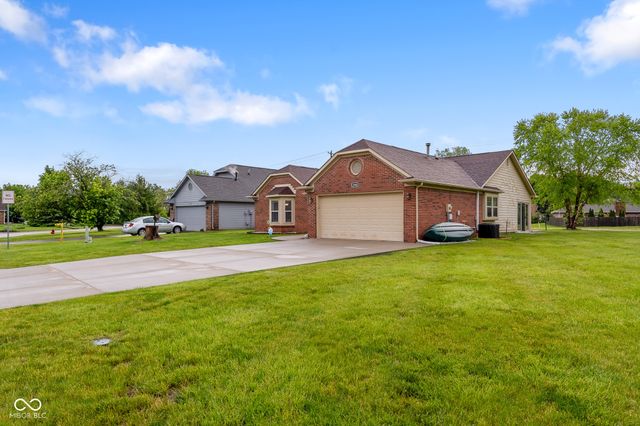 1980 Crystal Bay East Drive, Plainfield, IN 46168