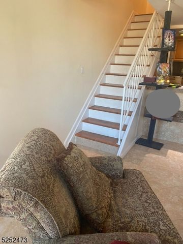 14 Jaques St 24, Elizabeth City, NJ 07201