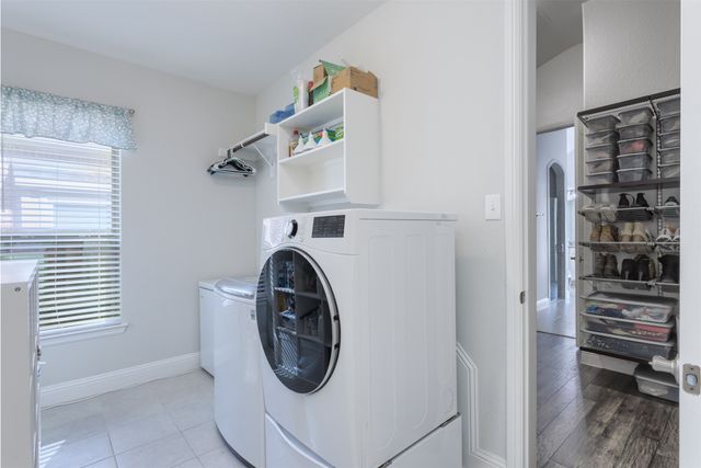 7900 Lewisville Lane, Mckinney, TX 75071