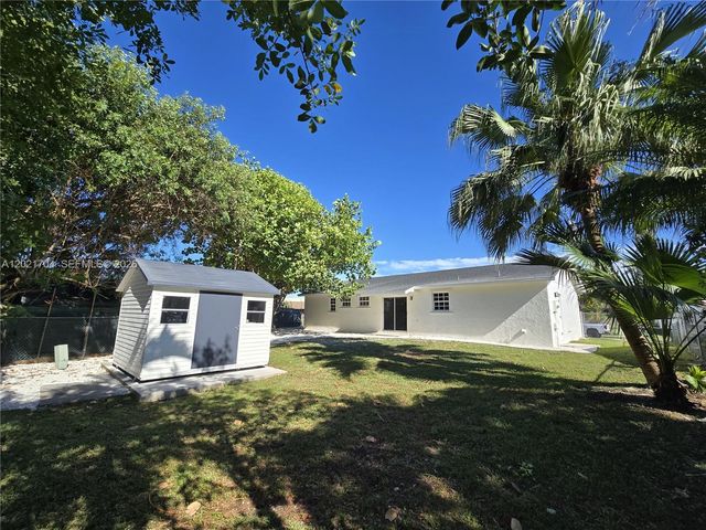 13035 SW 263rd Ter, Homestead, FL 33032
