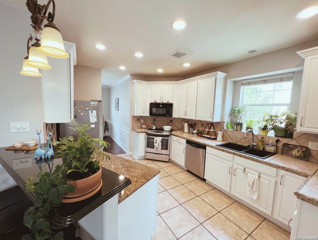 6606 ARBOR MEADOW RD, San Antonio, TX 78256