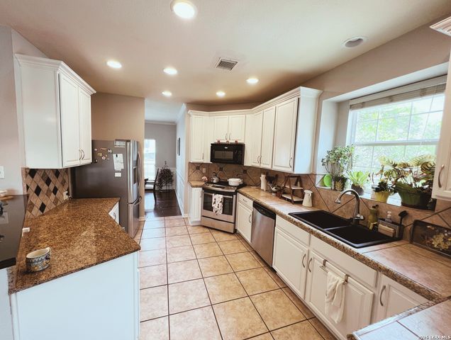 6606 ARBOR MEADOW RD, San Antonio, TX 78256
