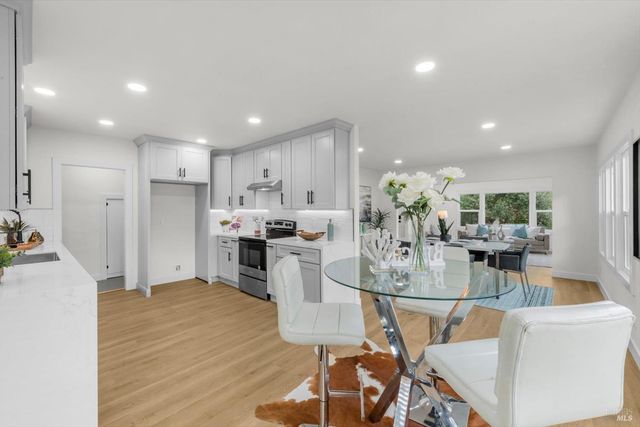 435 Alhambra St, Crockett, CA 94525