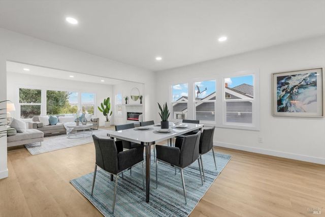 435 Alhambra St, Crockett, CA 94525