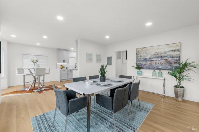 435 Alhambra St, Crockett, CA 94525