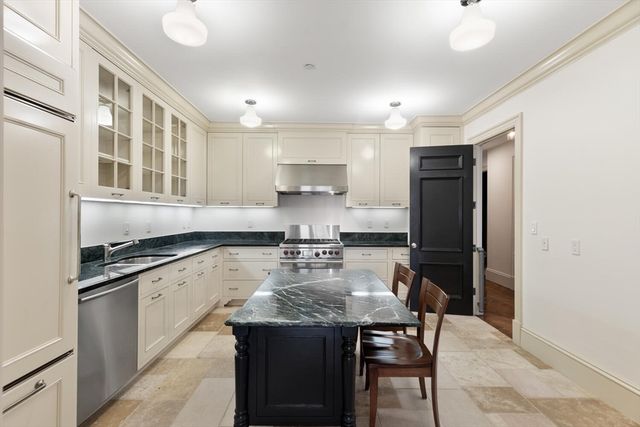 20 Beacon Street 4, Boston, MA 02108
