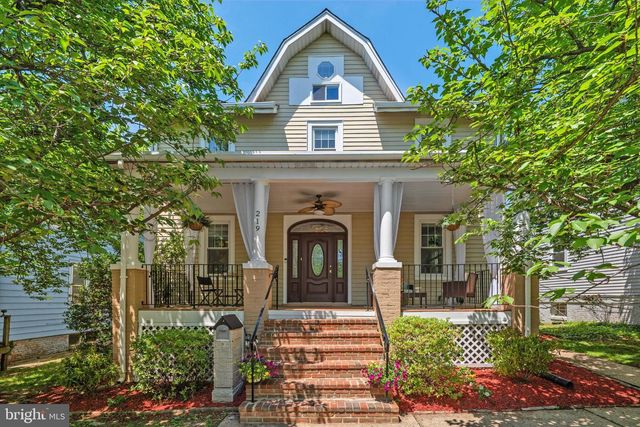 219 RITTENHOUSE ST NW, Washington, DC 20011