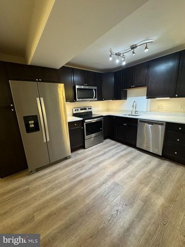 219 RITTENHOUSE ST NW, Washington, DC 20011