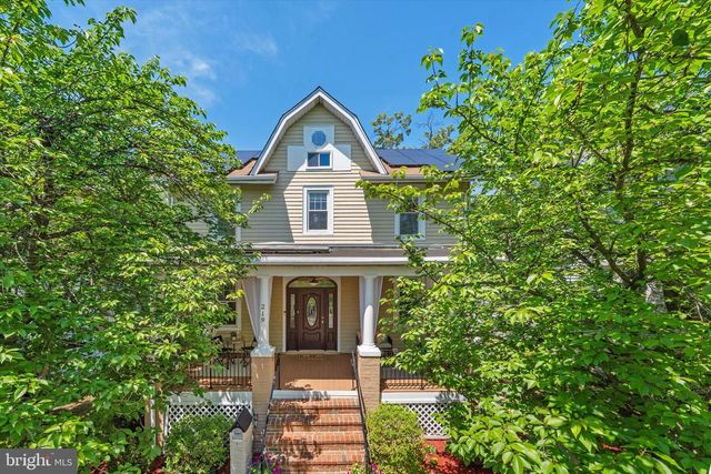 219 RITTENHOUSE ST NW, Washington, DC 20011