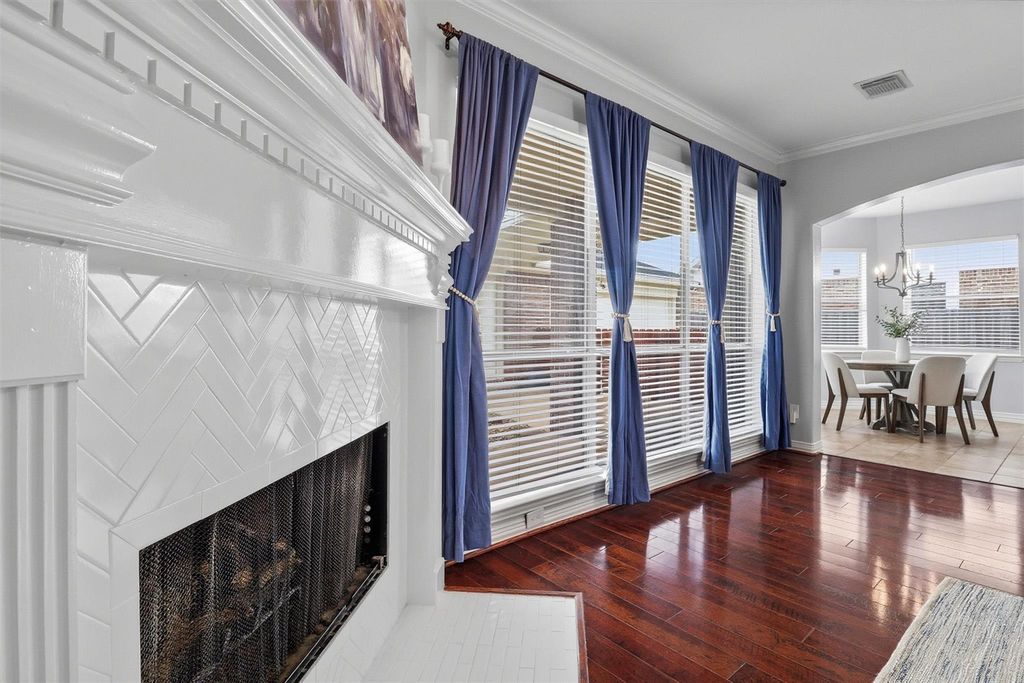 Image 10 of property listing at 26207 Park Ivy Lane, Katy, TX 77494