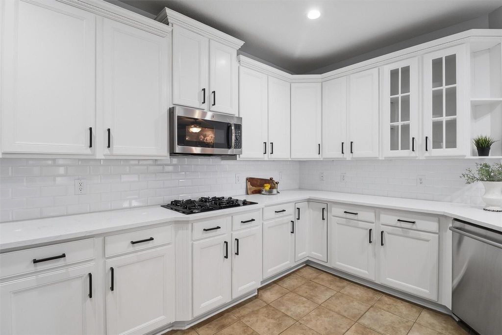 Image 19 of property listing at 26207 Park Ivy Lane, Katy, TX 77494