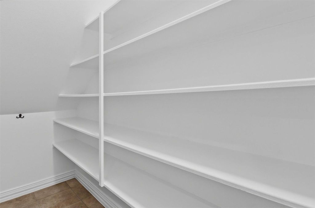 Image 22 of property listing at 26207 Park Ivy Lane, Katy, TX 77494