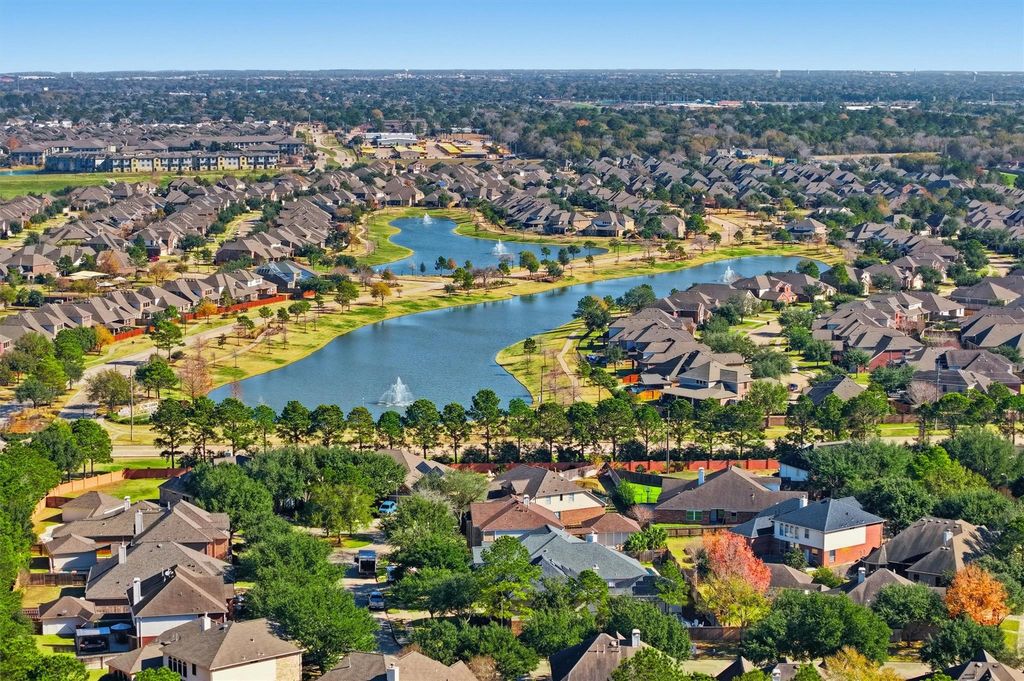 Image 50 of property listing at 26207 Park Ivy Lane, Katy, TX 77494